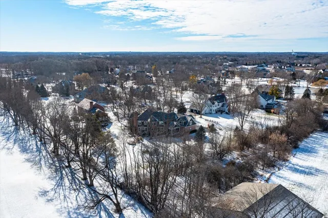$1,249,000 | 27022 West Coventry Court, Lake Barrington, IL 60010