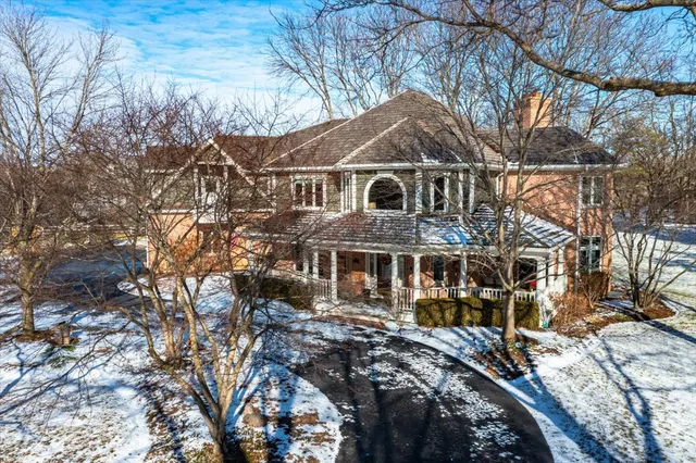 $1,249,000 | 27022 West Coventry Court, Lake Barrington, IL 60010