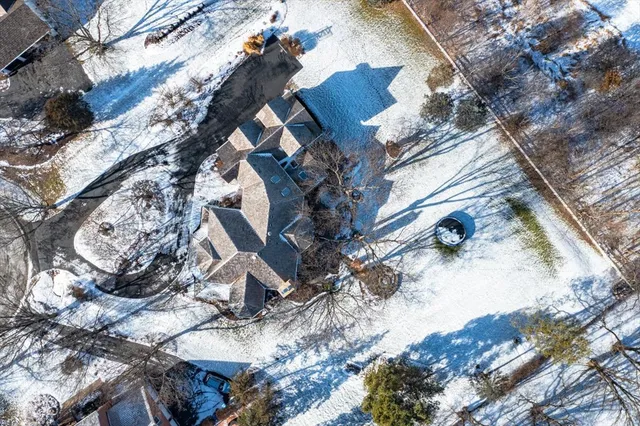 $1,249,000 | 27022 West Coventry Court, Lake Barrington, IL 60010