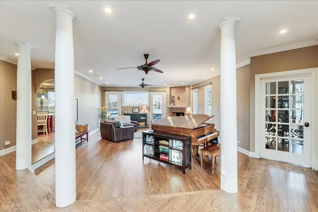 $1,249,000 | 27022 West Coventry Court, Lake Barrington, IL 60010