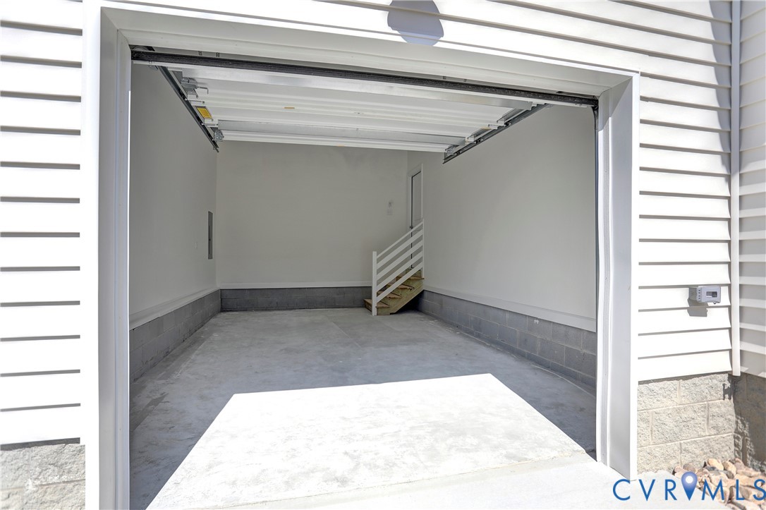 27 Trail Street Hampton, VA 23669 - Photo 34 of 36 a view of entryway