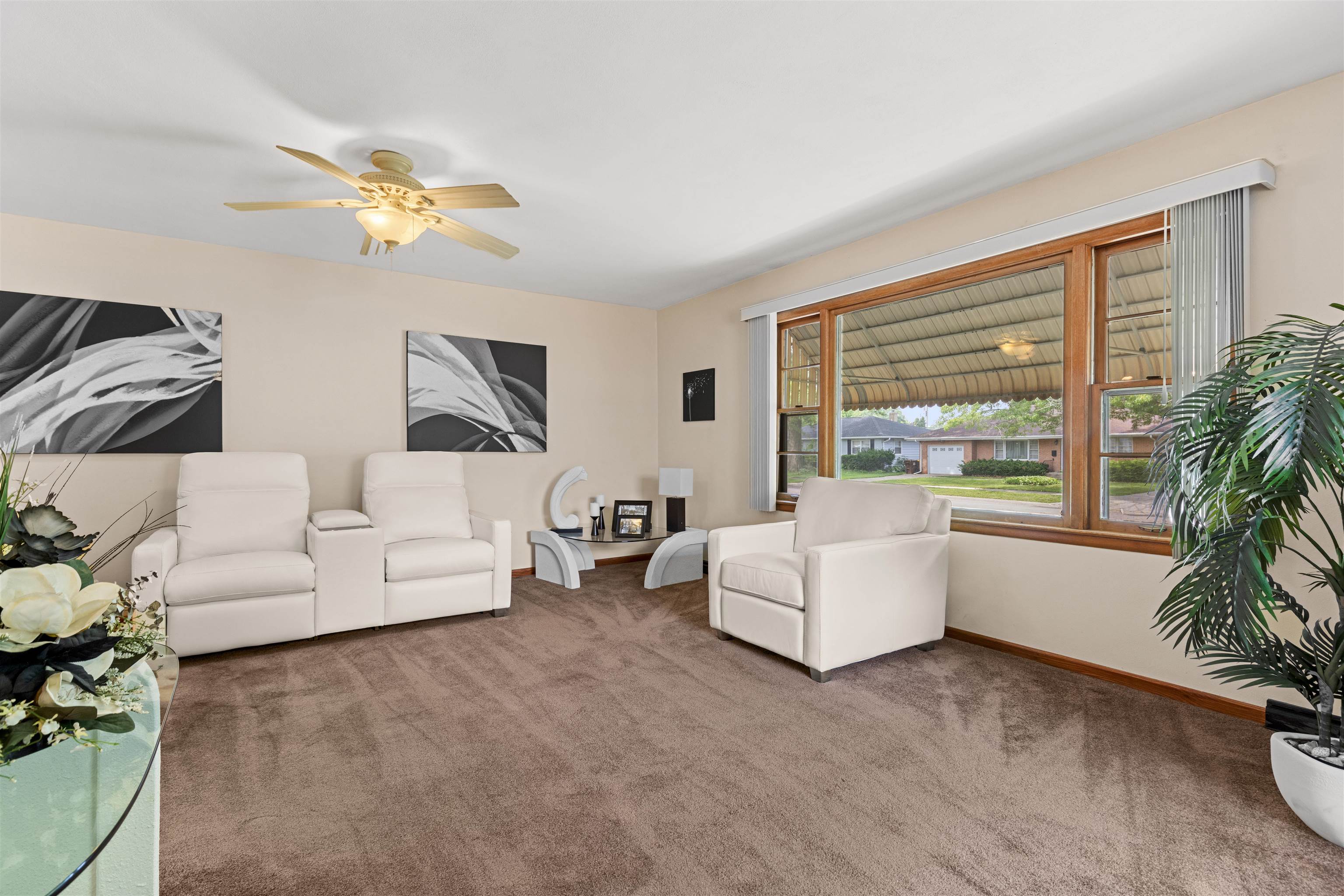 1031 Brookfield Road Rockford, IL 61107 - Photo 3 of 15 Gallery Image 3