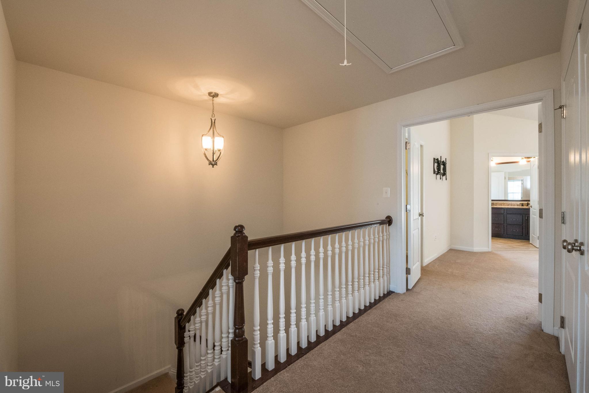 4019 Ranch Road Upper Marlboro, MD 20772 - Photo 18 of 30 Upper Level Landing