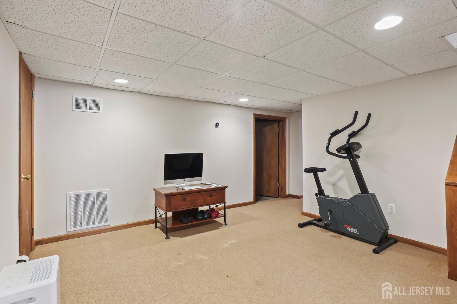 56 Ivanhoe Drive Manalapan, NJ 07726 - Photo 32 of 73 Gallery Image 32