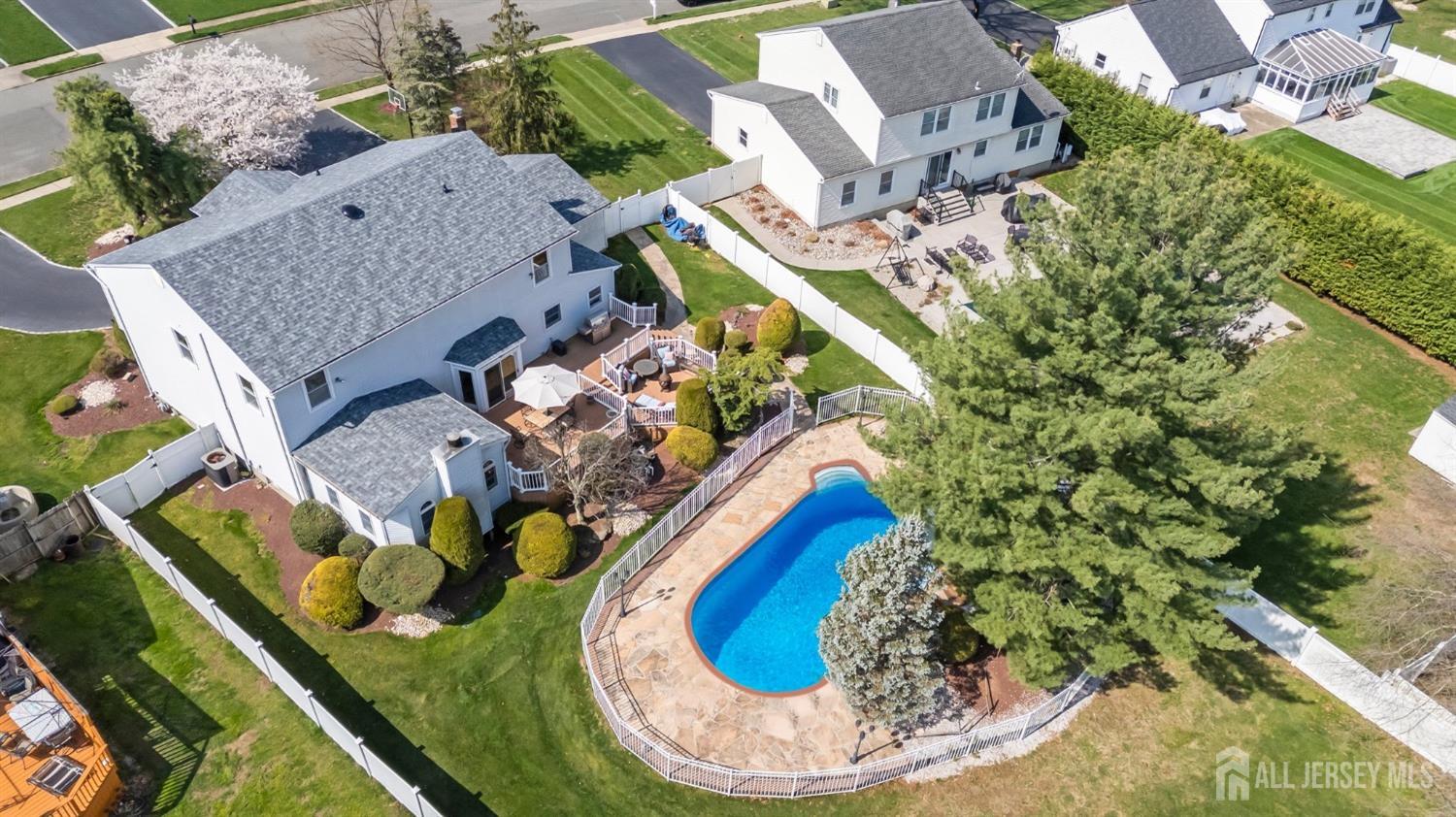 56 Ivanhoe Drive Manalapan, NJ 07726 - Photo 6 of 73 Gallery Image 6