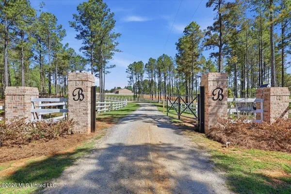 $2,066,250 | 333 Beaverdam Road, Camden, MS 39045