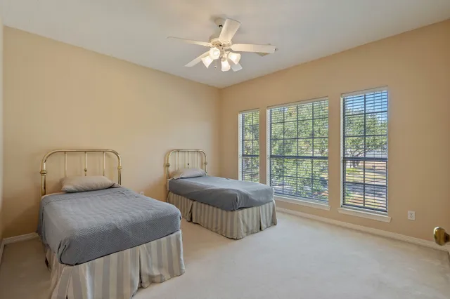 $445,000 | 13 Stonegate Park Court, Spring, TX 77379