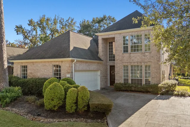$445,000 | 13 Stonegate Park Court, Spring, TX 77379