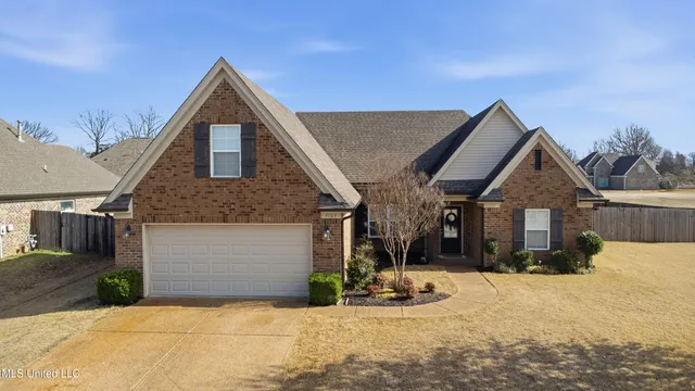 $299,000 | 4104 Bramble Crest Drive, Southaven, MS 38672
