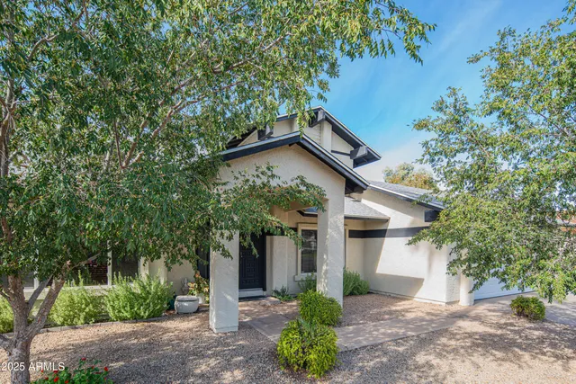 $595,000 | 16002 North 33rd Avenue, Phoenix, AZ 85053