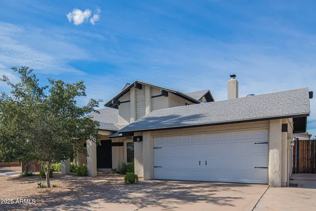 $595,000 | 16002 North 33rd Avenue, Phoenix, AZ 85053