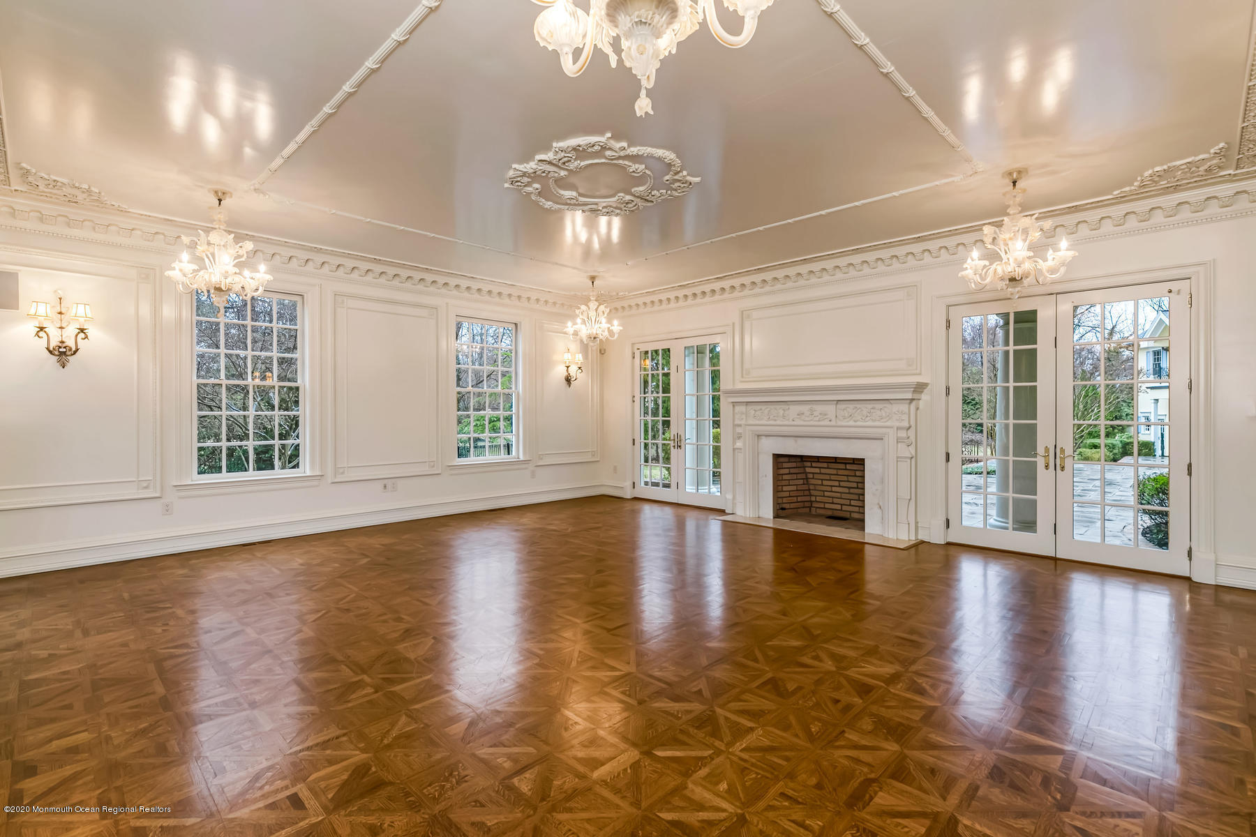10 Belknap Lane Rumson, NJ 07760 - Photo 26 of 91 Formal Living Room