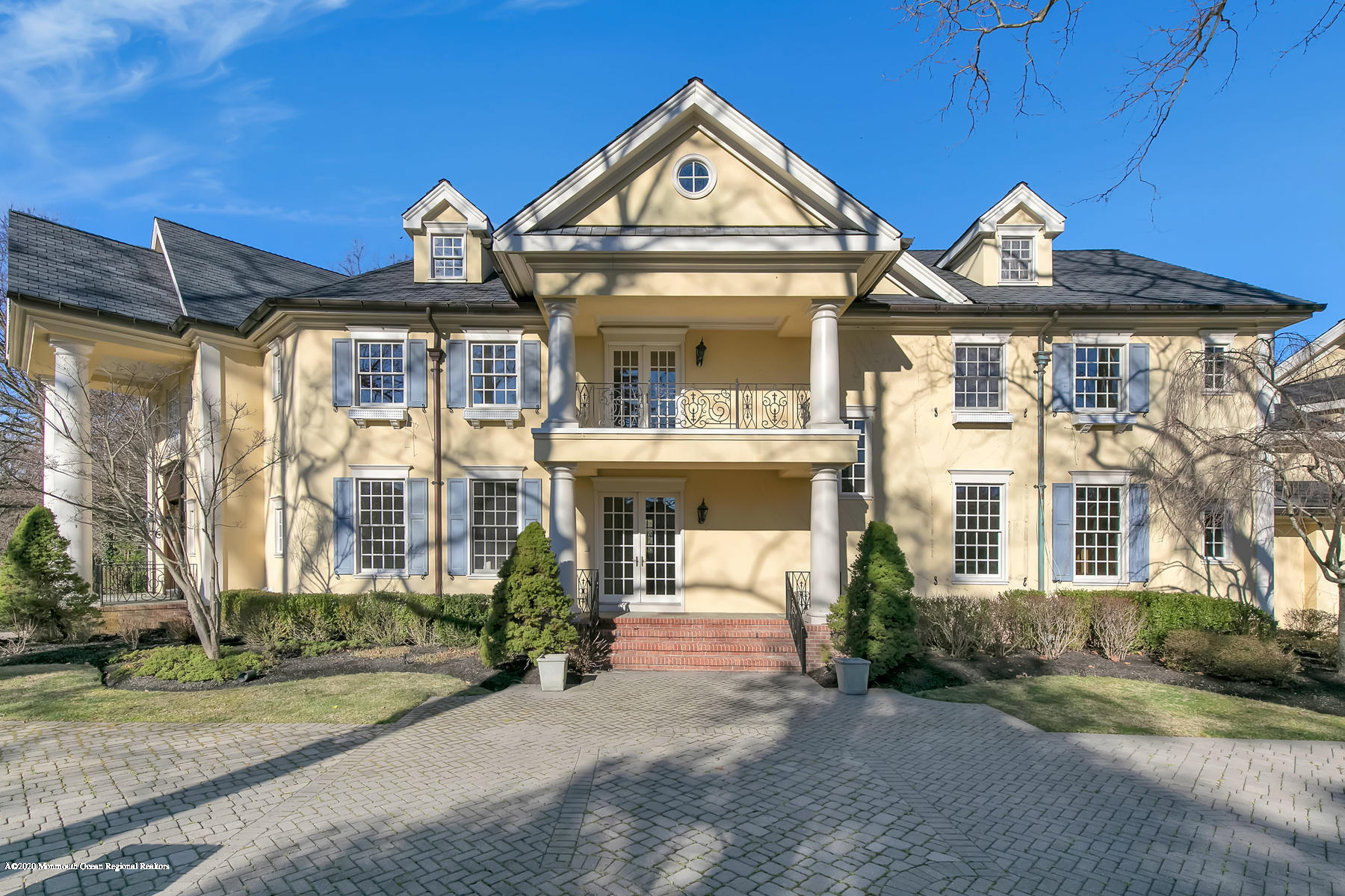 10 Belknap Lane Rumson, NJ 07760 - Photo 71 of 91 Winding Driveway - Side Entrance