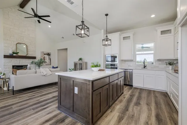 $575,000 | 2378 County Road 1112, Farmersville, TX 75442