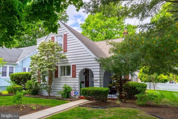 $425,000 | 103 Lake Avenue, Hamilton, NJ 08610