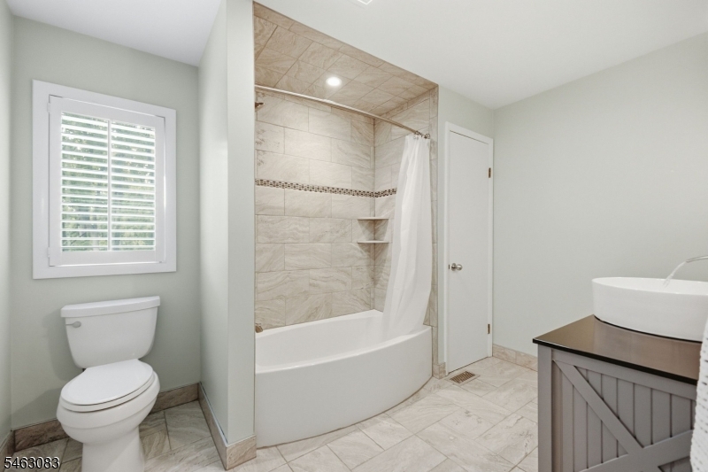 4 Spring Lane Long Valley, NJ 07853 - Photo 26 of 48 Gallery Image 26