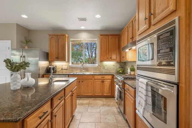 $750,000 | 403 Clear Creek Cove, Cedar Park, TX 78613