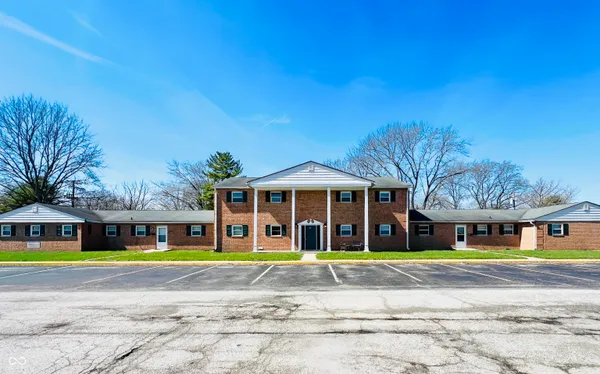 $1,800,000 | 1410 East Jefferson Street, Franklin, IN 46131