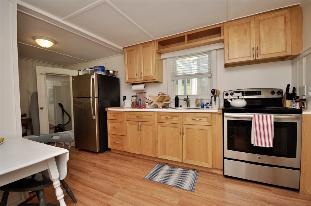 28 Cochituate Road Plymouth, MA 02360 - Photo 6 of 16