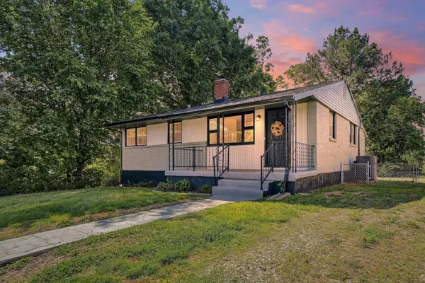 $254,950 | 513 Victor Avenue Northeast, Roanoke, VA 24012