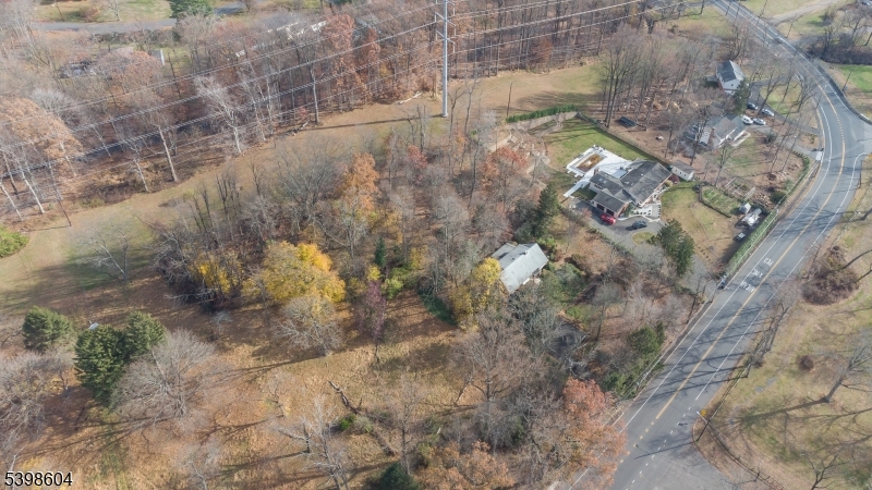 1621 Terrill Road Scotch Plains, NJ 07076 - Photo 44 of 48 a backyard of a building