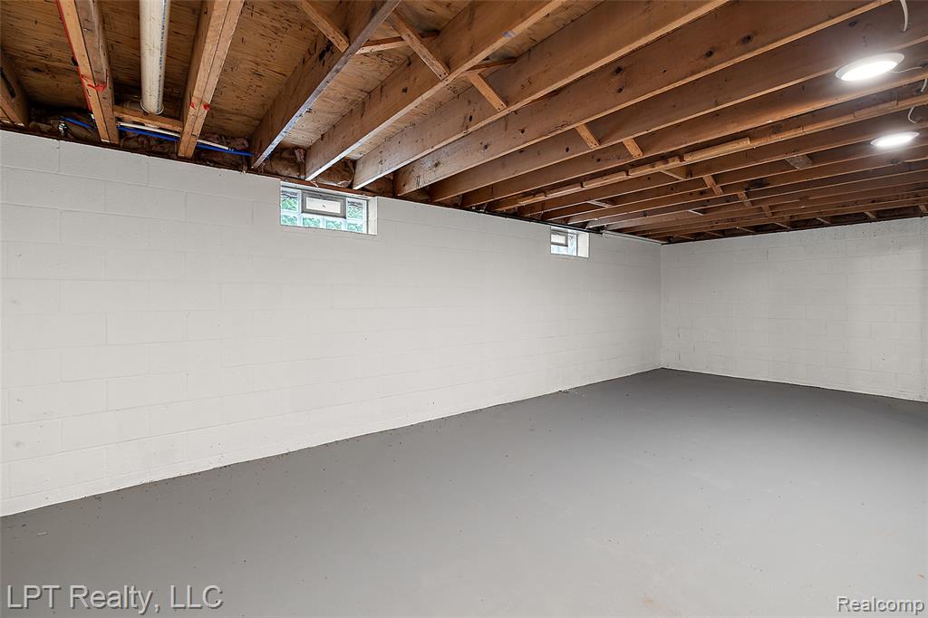 41400 Utica Road Sterling Heights, MI 48313 - Photo 35 of 43 Gallery Image 35