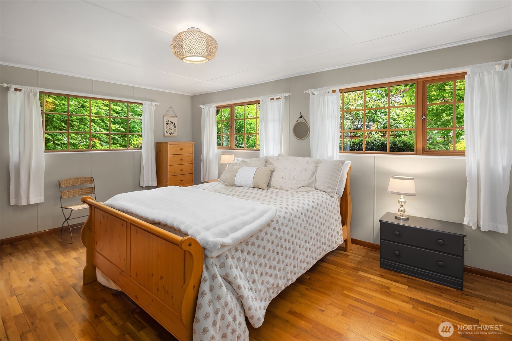 10517 Robbers Roost Road Edmonds, WA 98020 - Photo 26 of 39 Gallery Image 26