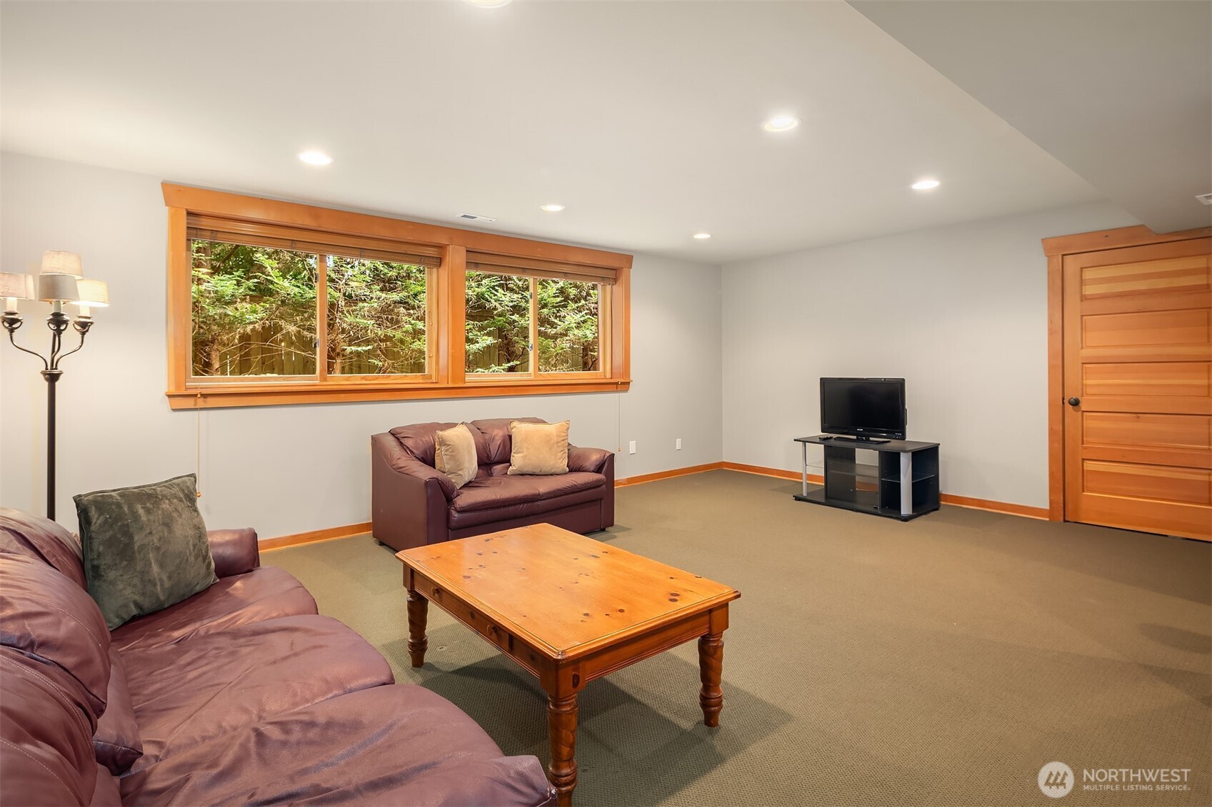 10517 Robbers Roost Road Edmonds, WA 98020 - Photo 31 of 39 Gallery Image 31