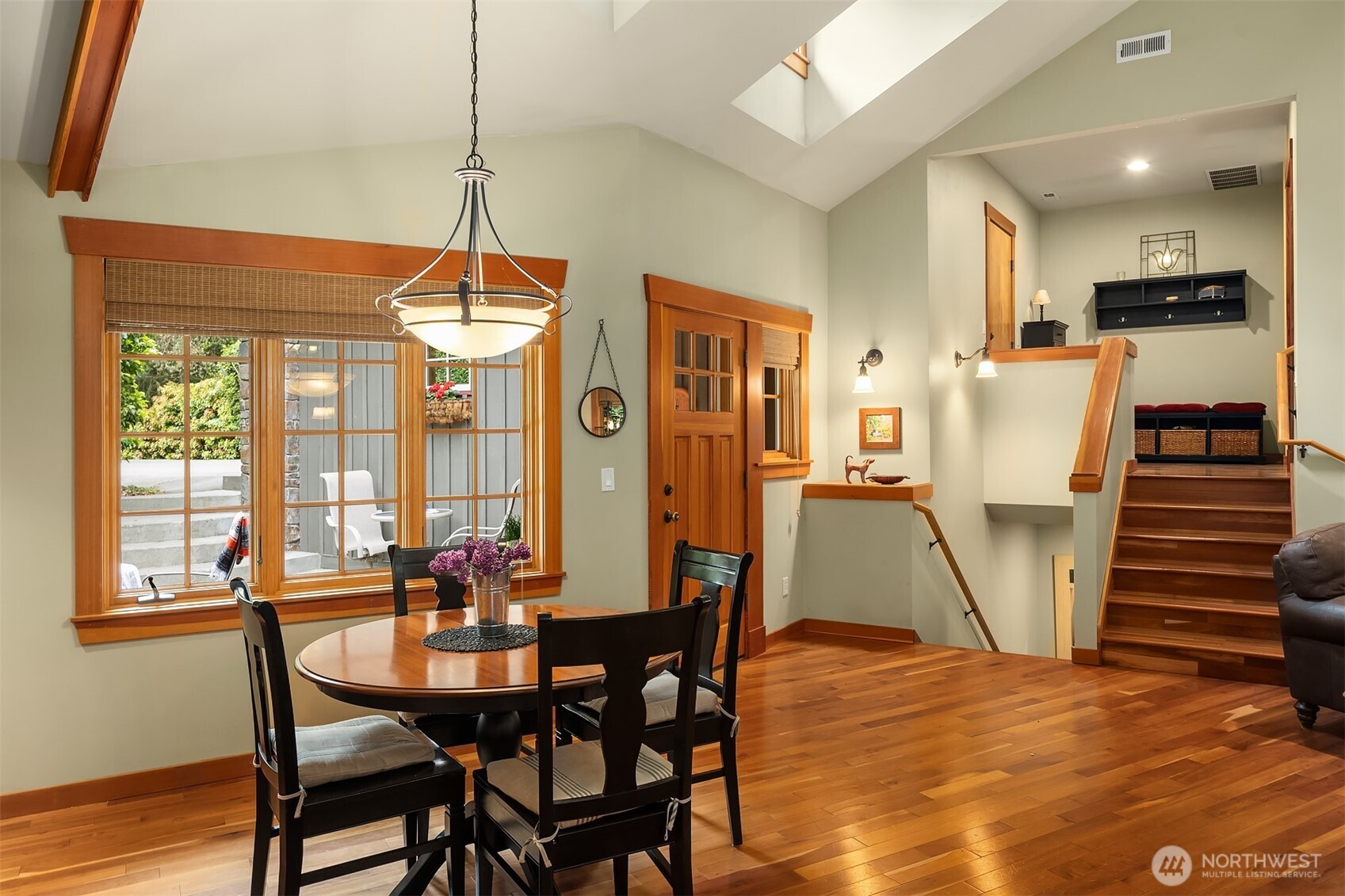 10517 Robbers Roost Road Edmonds, WA 98020 - Photo 5 of 39 Gallery Image 5