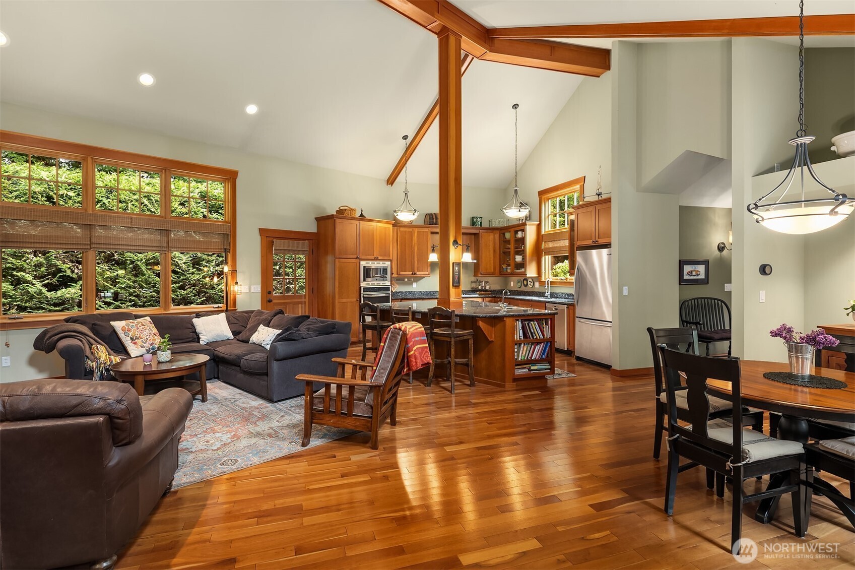 10517 Robbers Roost Road Edmonds, WA 98020 - Photo 7 of 39 Gallery Image 7