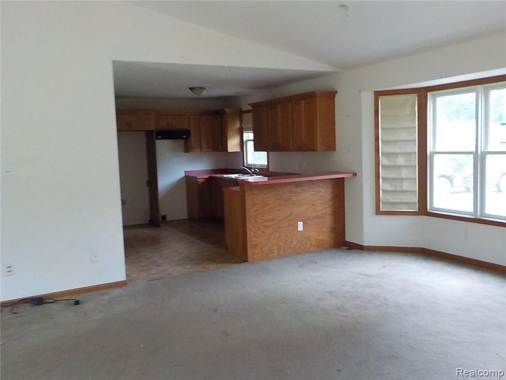 6097 Townline Road Birch Run, MI 48415 - Photo 11 of 17