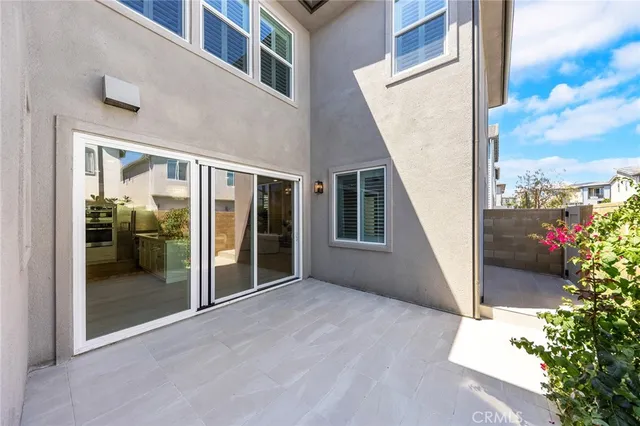 $6,500 | 208 Zawn, Irvine, CA 92618