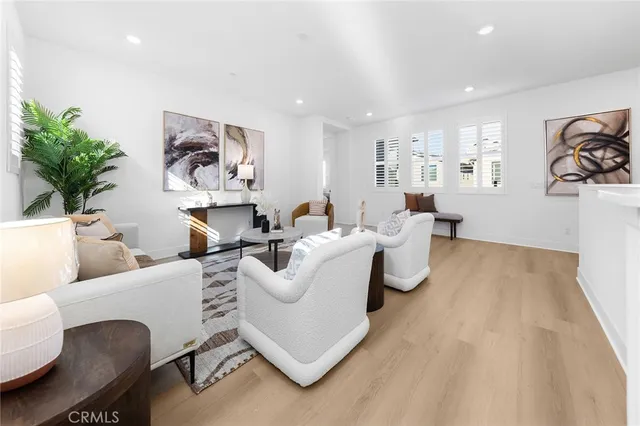 $6,500 | 208 Zawn, Irvine, CA 92618