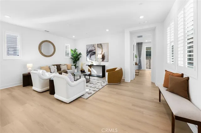 $6,500 | 208 Zawn, Irvine, CA 92618