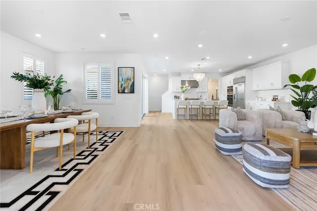 $6,500 | 208 Zawn, Irvine, CA 92618