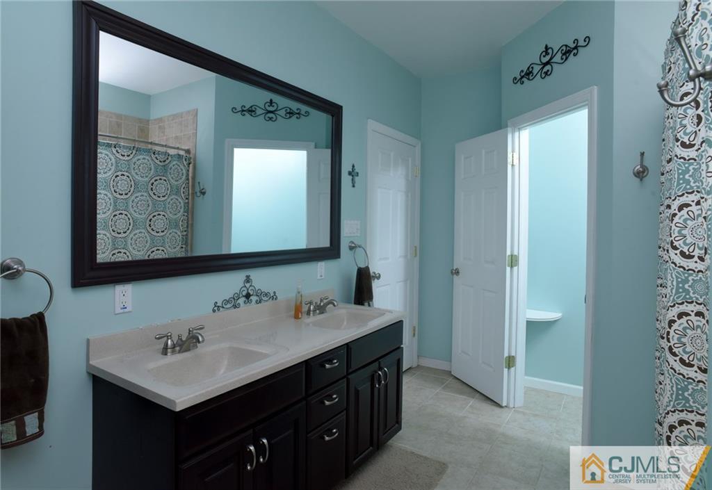 141 Meany Road Wrightstown, NJ 08562 - Photo 9 of 24 Gallery Image 9