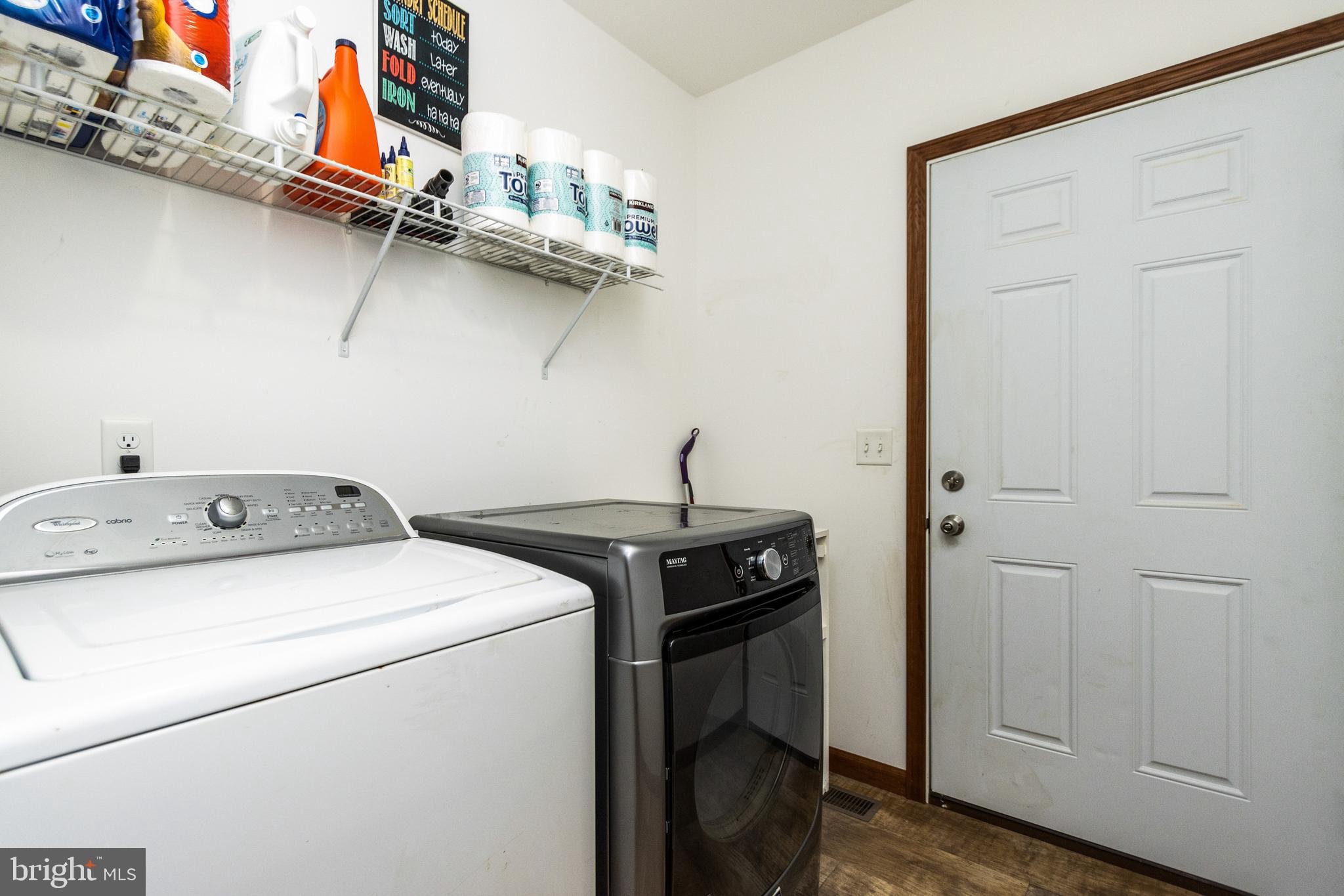 7641 Mountain Laurel Road Boonsboro, MD 21713 - Photo 25 of 39 Main Floor Laundry