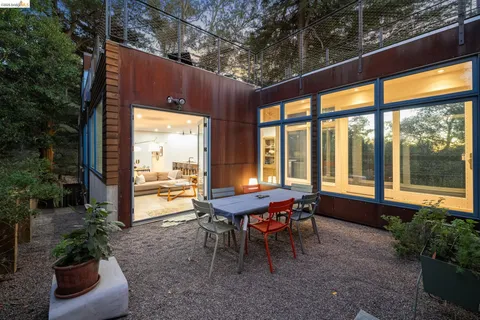 $1,795,000 | 8210 Skyline Boulevard, Oakland, CA 94611