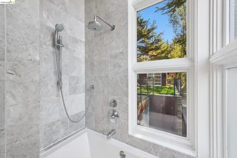 $1,795,000 | 8210 Skyline Boulevard, Oakland, CA 94611