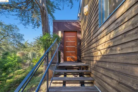 $1,795,000 | 8210 Skyline Boulevard, Oakland, CA 94611