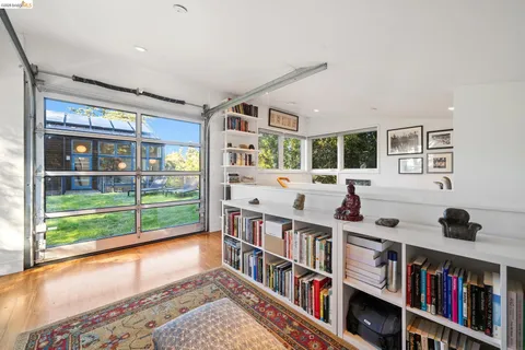 $1,795,000 | 8210 Skyline Boulevard, Oakland, CA 94611