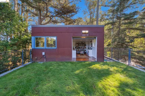 $1,795,000 | 8210 Skyline Boulevard, Oakland, CA 94611