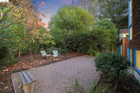$1,795,000 | 8210 Skyline Boulevard, Oakland, CA 94611