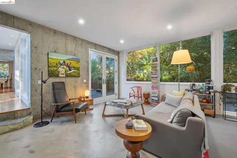 $1,795,000 | 8210 Skyline Boulevard, Oakland, CA 94611