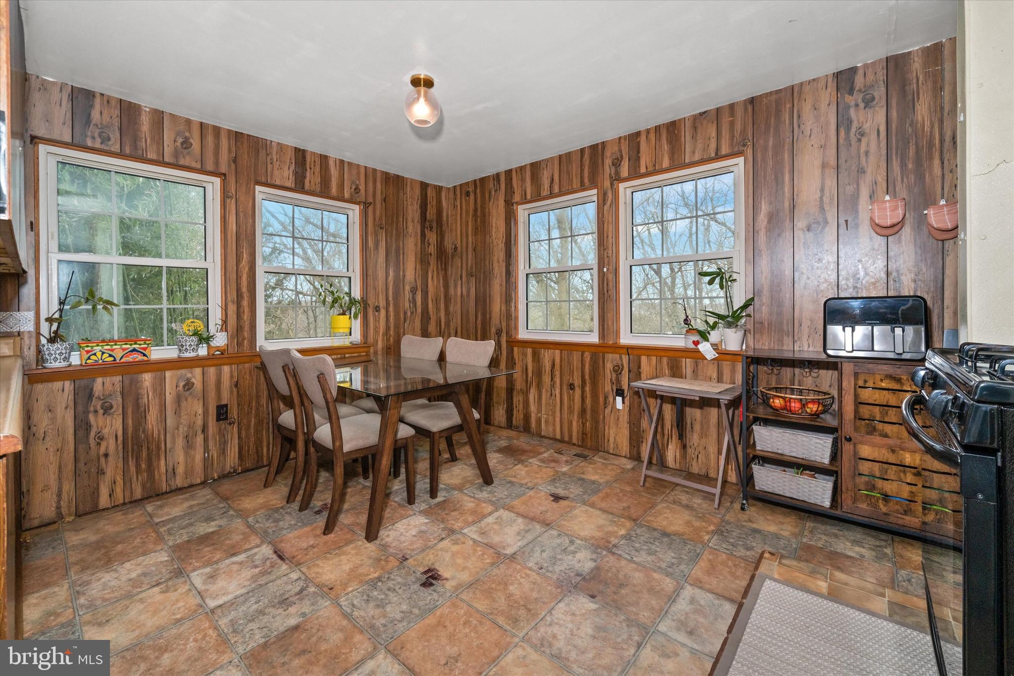 253 Calvary Road Oxford, PA 19363 - Photo 3 of 11 Gallery Image 3