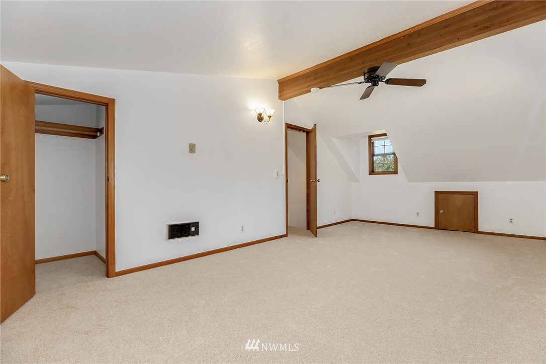 19810 97th Avenue South Renton, WA 98055 - Photo 16 of 24