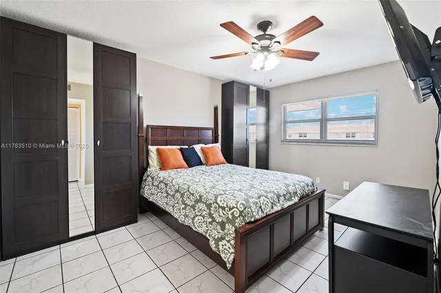 $129,000 | 5300 Washington Street, Unit G323, Hollywood, FL 33021