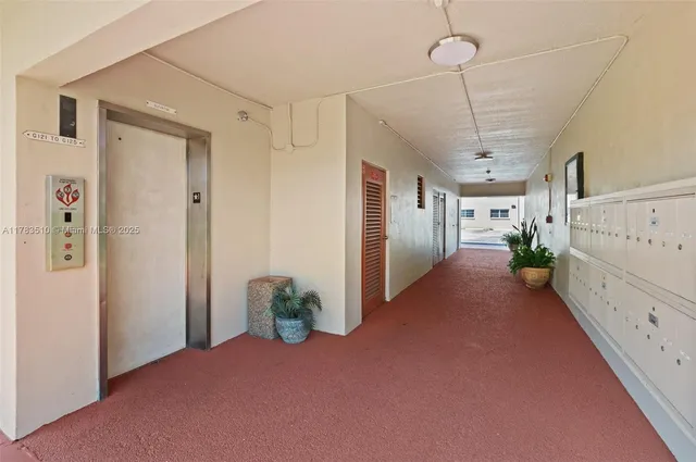 $129,000 | 5300 Washington Street, Unit G323, Hollywood, FL 33021