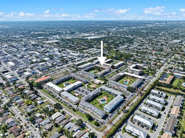 $129,000 | 5300 Washington Street, Unit G323, Hollywood, FL 33021