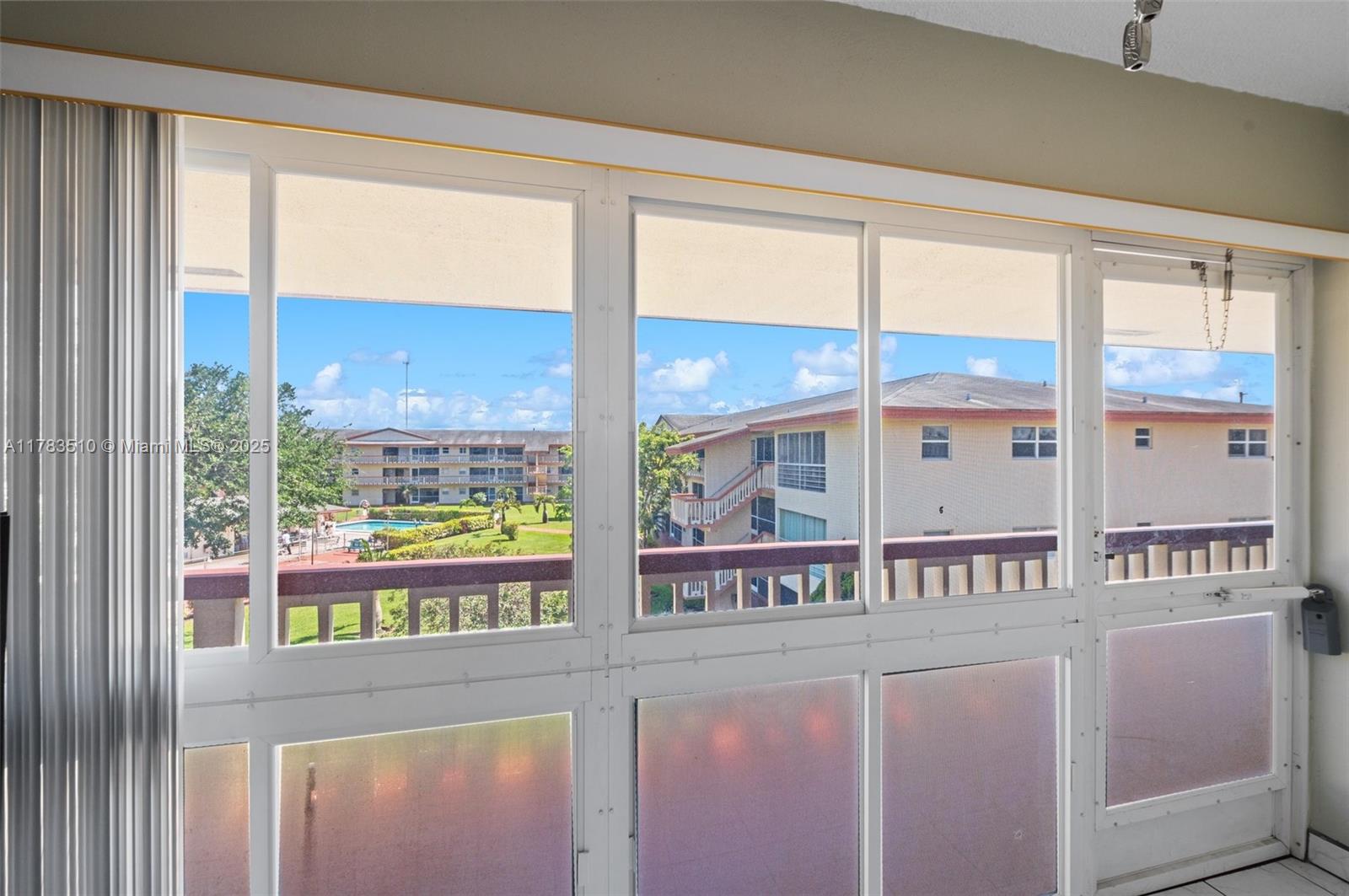 5300 Washington Street, Unit G323 Hollywood, FL 33021 - Photo 8 of 34 a room with large window